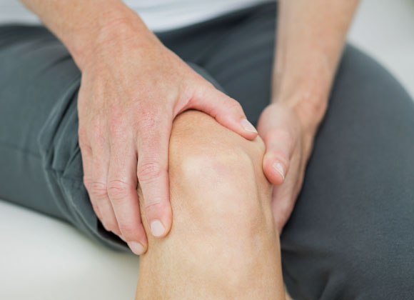 Intense knee pain